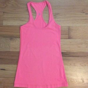 Lululemon tanktop